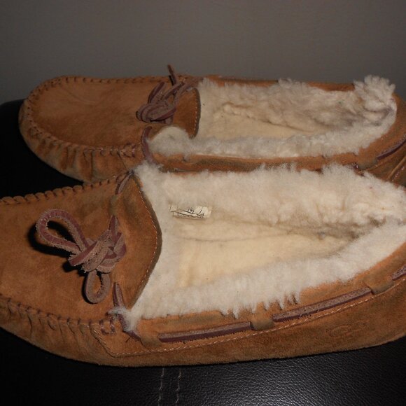 UGG 5612 DAKOTA MOCCASINS SLIPPERS CHESTNUT SUEDE SHOE US WOMEN'S 9 - Picture 2 of 6